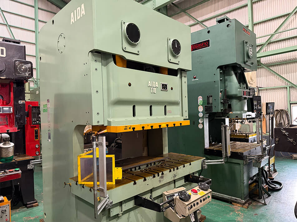 中古機械買取・販売 ／ 輸出・輸入代行