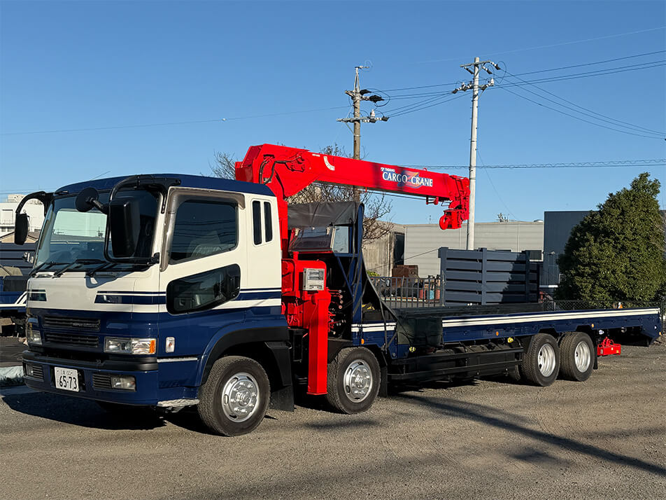 25t 低床クレーン車(4.9t 吊)