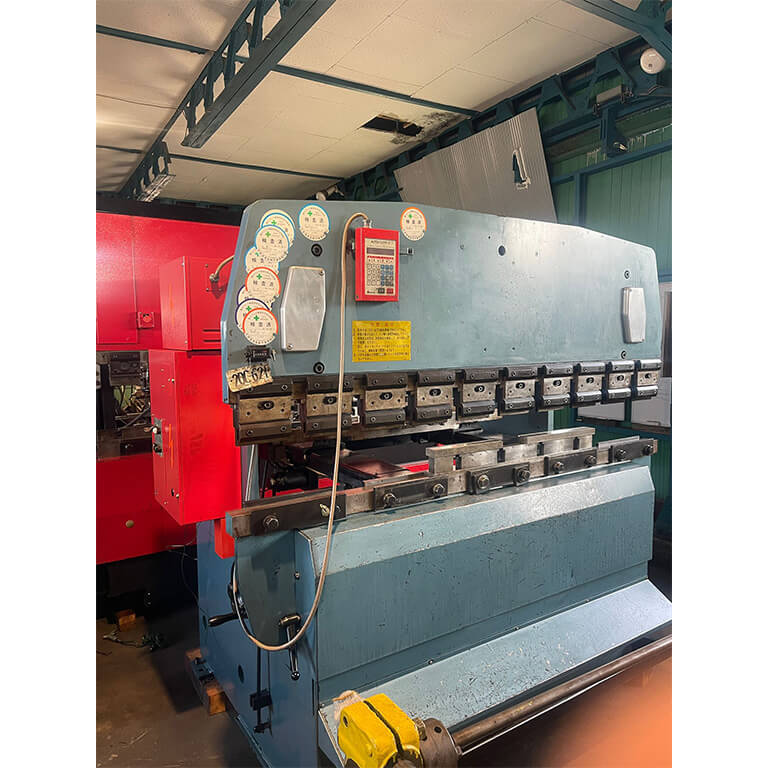 プレスブレーキ